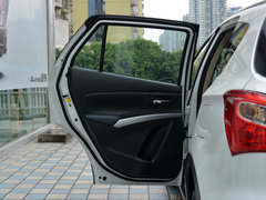 2015款 1.6L CVT 两驱精英型