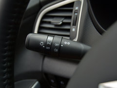 2015款 1.6L CVT 两驱精英型