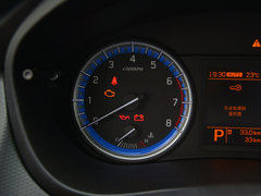 2015款 1.6L CVT 两驱精英型