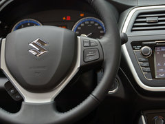 2015款 1.6L CVT 两驱精英型