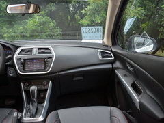 2015款 1.6L CVT 两驱精英型