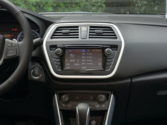 2015款 1.6L CVT 两驱精英型