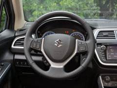 2015款 1.6L CVT 两驱精英型