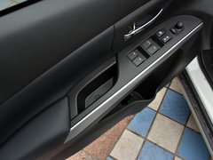 2015款 1.6L CVT 两驱精英型