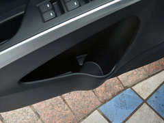 2015款 1.6L CVT 两驱精英型