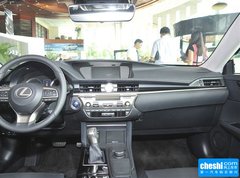 2015款 300h 舒适版