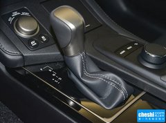 2015款 300h 舒适版