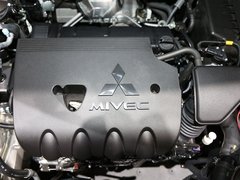 2016款 2.4L 四驱精英版 5座