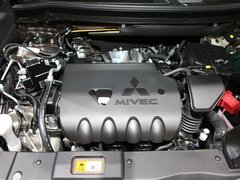 2016款 2.4L 四驱精英版 5座