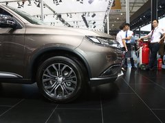 2016款 2.4L 四驱精英版 5座