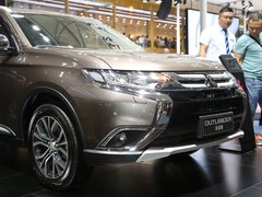 2016款 2.4L 四驱精英版 5座