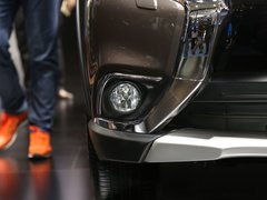 2016款 2.4L 四驱精英版 5座