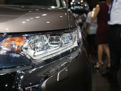 2016款 2.4L 四驱精英版 5座
