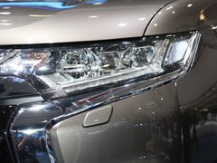 2016款 2.4L 四驱精英版 5座