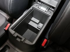 2016款 2.4L 四驱精英版 5座