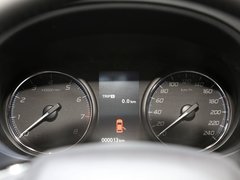 2016款 2.4L 四驱精英版 5座