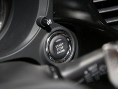 2016款 2.4L 四驱精英版 5座