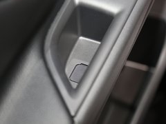 2016款 2.4L 四驱精英版 5座