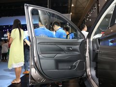 2016款 2.4L 四驱精英版 5座