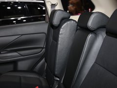 2016款 2.4L 四驱精英版 5座