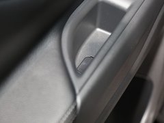 2016款 2.4L 四驱精英版 5座