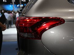 2016款 2.4L 四驱精英版 5座