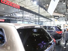 2016款 2.4L 四驱精英版 5座