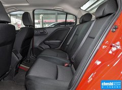 2015款 1.5L CVT 豪华版