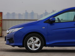 2015款 1.5L CVT 豪华版