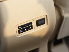 2016款 1.8L 手动 舒适型7座