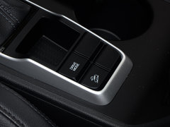 2015款 1.6T 双离合 两驱领先型