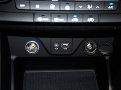 2015款 1.6T 双离合 两驱领先型