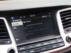 2015款 1.6T 双离合 四驱尊贵型