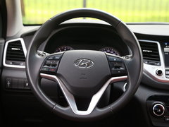2015款 1.6T 双离合 四驱尊贵型