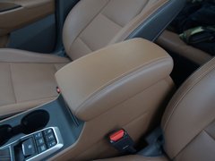 2015款 1.6T 双离合 四驱旗舰型