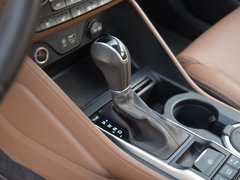 2015款 1.6T 双离合 四驱旗舰型