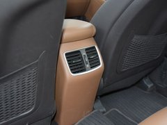 2015款 1.6T 双离合 四驱旗舰型