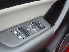 2015款 1.5L 手动 豪华型