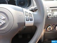 2015款 1.6L 手动 酷锐限定款