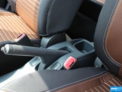 2015款 1.6L 手动 酷锐限定款