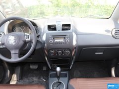 2015款 1.6L 自动 酷锐限定款