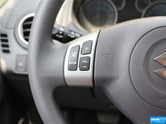 2015款 1.6L 自动 酷锐限定款