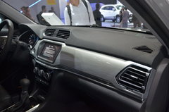 2016款 1.5T 自动 两驱尊贵型