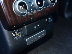 2016款 3.0 V6 SC Vogue  加长版