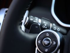 2016款 3.0 V6 SC Vogue  加长版