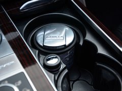 2016款 3.0 V6 SC Vogue  加长版