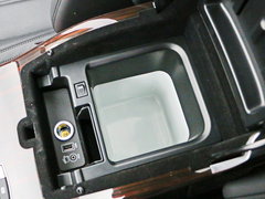 2016款 3.0 V6 SC Vogue