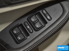 2015款 2.0L 自动 宽享版223座
