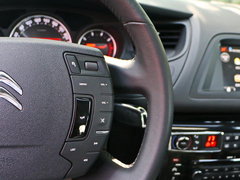 2016款 1.8T 自动 豪华型