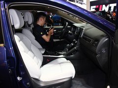 2016款 2.5L 四驱舒适运动版